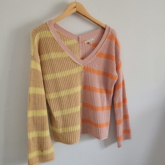 American Eagle stripped v- neck knit sweater - Picture 8 of 10